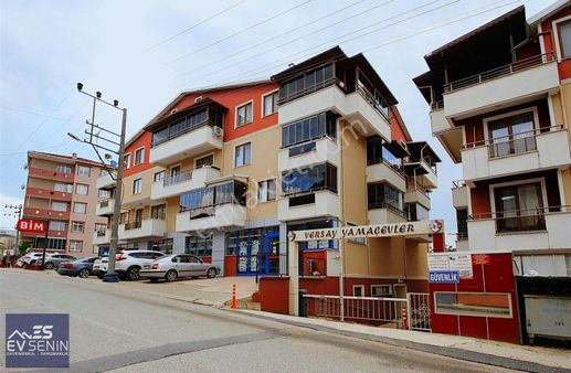 Gölcük Donanma Mh. Versay Yamaçevler'de Satılık 4+1 Lüks Daire