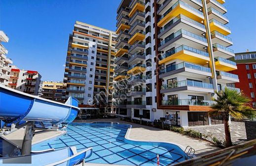 Alanya Mahmutlar Denize Sıfır Site İçi Aylık Eşyalı Daire