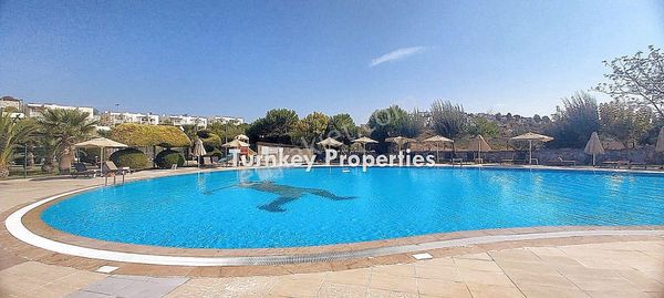 Adabükünde Göl Manzaralı Geniş Bahçeli Bahçe Kat Daire