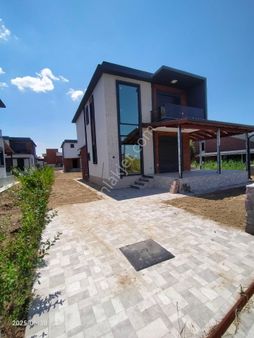 Saadet Korkmaz Emlak'tan Kabakum Polyak'ta Satılık 3+1 Müstakil Villa