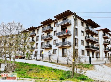 Hak Emlak'tan Üniversite Bölgesinde Satılık 1+1 Eşyalı Daire