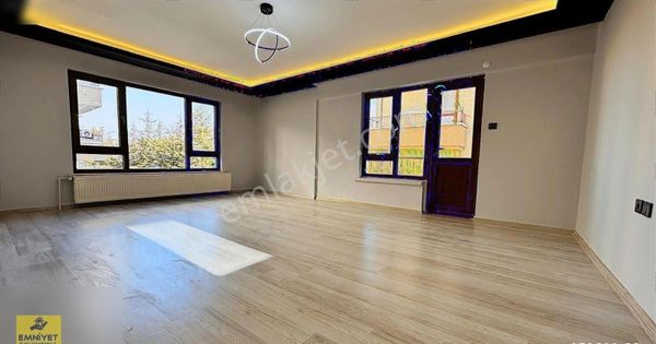 Emniyetten Kuşcuağız Kartaltepe Caddesinde Acil Satılık 3+1