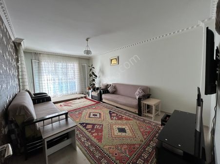 Duralialıç'da Cadde Üzerinde Asansörlü 3+1 Satılık Daire !!!