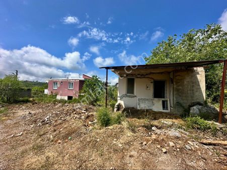 Alanya Karamanlarda Satılık Köy İçi 607 M2 Arsa