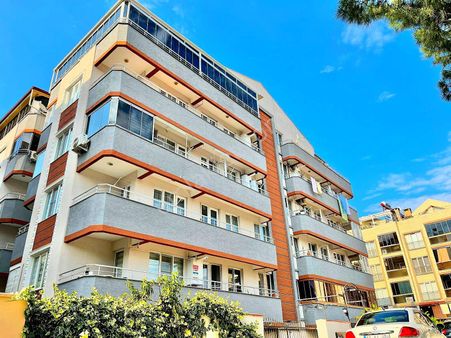 ▶ ▶akçay Körfez'den Ön Cephe Geniş Kullanımlı Ara Kat Masrafsız 3+1 Satılık Daire