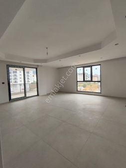 Karahasanlı Mevkisinde Geniş Satılık 180 M2 3+1 Daire