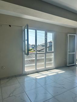 Urlanın Gözdesi Kuşçularda Kiralık Yenilenmiş 2+1 Daire