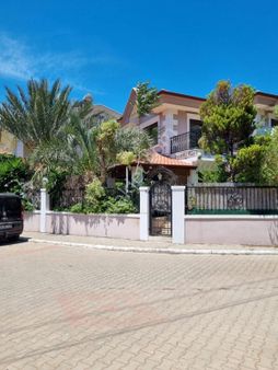 Müjgan Emlaktan Marmaris İçmelerde Eşyalı Denize 5 Dk Müstakil Villa