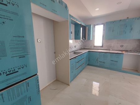 Silvan Yolunda Polis Havacılık Yanında Teknokent Te Kiralık 2,5+1 Daire