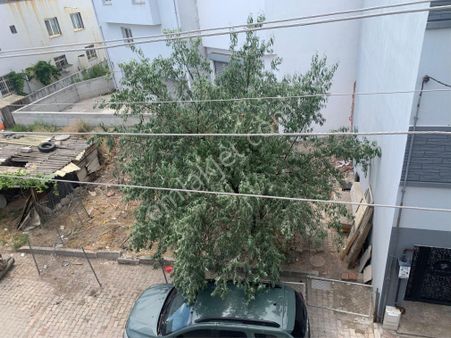 Çiğli Atasanayi Bitiminde Tek Tapu 100 M2 Satılık Arsa