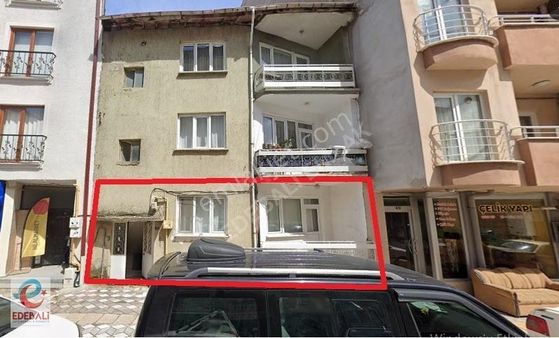 2+1 Çarşı Merkezde Satılık Daire İsmetpaşa Futbol Sokakta