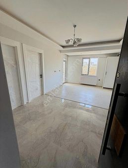 Genç Gayrimenkulden Yeni Hastane Yanı 2+1 Satılık Stüdyo Daire