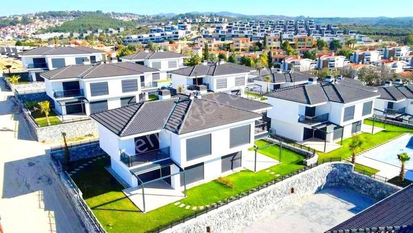 Sıfır Havuzlu Site Bahçeli Dublex