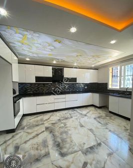 Seyhan Hasarsız 4+1+g Odalı Pınar Mahallesi Blv Üzeri Satılık Daire