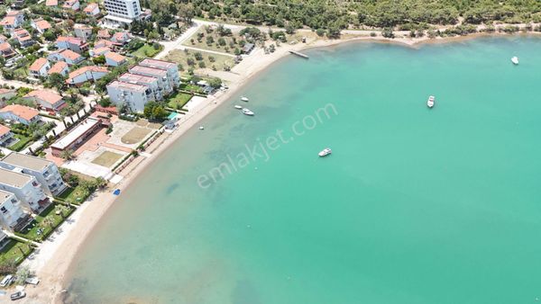 Ayvalık Sarımsaklı Da Altınkum Plajında Satılık Villa