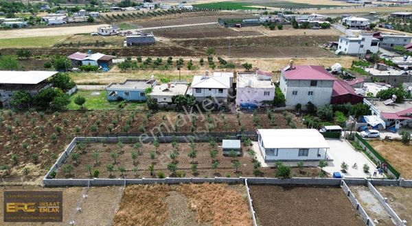 Ana Caddeye Yakın 1500m² Tarla