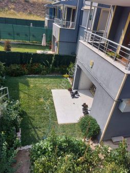 Alsancak Mahallesinde 4+1 Bağımsız Geniş Bahçeli Satılık Villa