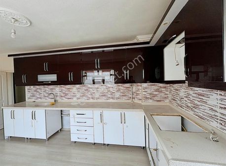 K.kazan Gyo'dan Çarşı Merkezde 120 M2 3+1 Satılık Daire