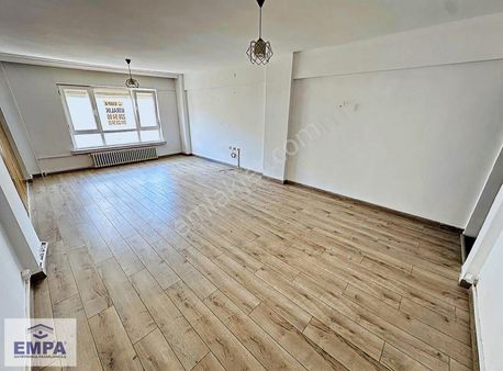 Empa'dan Akarbaşı Mahallesi 3+1 150m² Bakımlı Satılık Daire-sd35