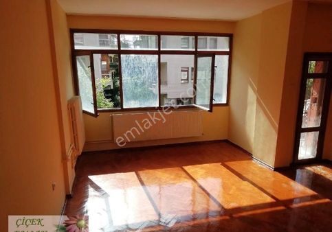 Çiçek Emlak'tan Emek'te Katta Tek Daire Kombili Satılık Daire