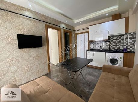 Zeytinköyde Paü'ye Yürüme Mesafesinde 1+1 Daire