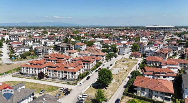 Remax Mavi-yağcılar Adameva1 Sitesi Garajlı 4+1 Köşe Çatıdubleks