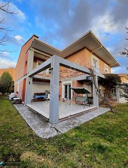 Üçok Gm'den Yenişehir Konaklarında Dubleks Villa