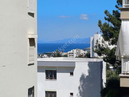 Kusşadası Türkmen Mahallesinde 3+1 Deniz Manzaralı