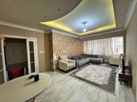 Etlik Aşağı Eğlence'de Cadde Yakını 3+1 Katta Yapılı Fırsat !!!