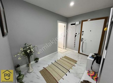 Piyasa Gayrımenkulden Villa Konseptinde Satılık 5+1 Bahçe Dublex