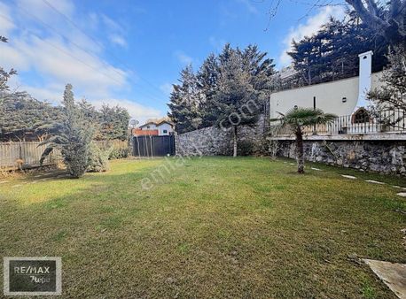 Acarkent'te Satılık Bahçe Dubleksi