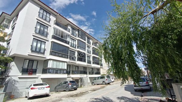 Abit Gm Merkezde 4+1 Garsjli Lüks Satılık Daire