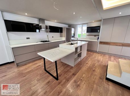 Rw-fly' Dan Güzelyurt İrem Sitesi' Nde Satılık Müstakil Villa