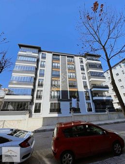 Buhara 5. Cadde Civarı Köşe Başı Lüx 4+1 Daireler