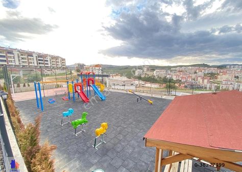 Mudanya Burgaz Mah.de Satılık Dubleks Daire 5+1 Konforlu Lüks Site İçi Deniz Görür 5 Yıllık 4. Kat