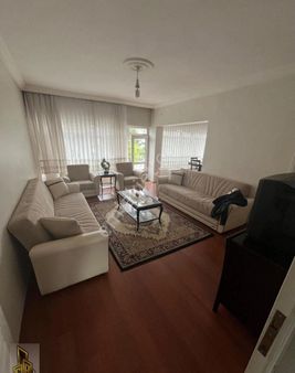 Aydınlıkevler Türkiş Bloklarında Full Eşyalı Mükemmel Daire