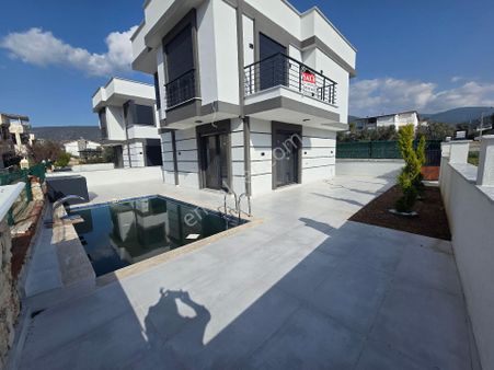 Didim Akbük Merkezde Özel Havuzlu Acil Satılık Villa