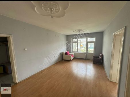 Refiler Emlak'tan Aşağı Eğlencede 3+1