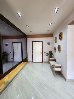 Bayar Gayrimenkulden Yenibeşevler 3. 5+1 Teras Balkonlu Ultra Lüks Daire