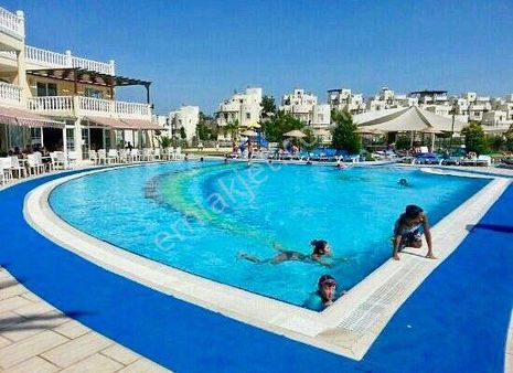 Özel Plajlı Site Satılık Üstkat Ferah Daire Bakımlı Ev İndirimli