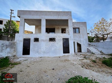 Kemalpaşa Sinancılarda Satılık Bahçeli 160m² Müstakil Ev