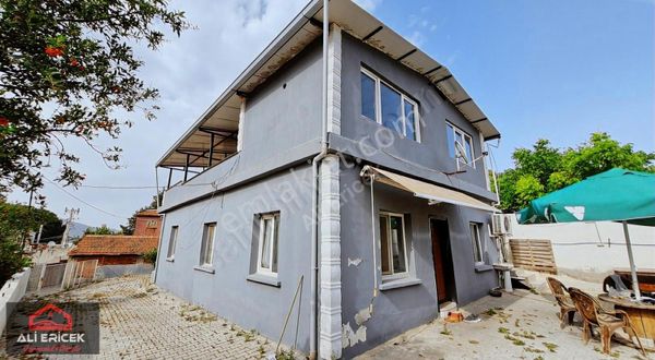 Aşağıkızılca Köyiçinde 570m² Arsa İçinde 2 Katlı Müstakil Ev