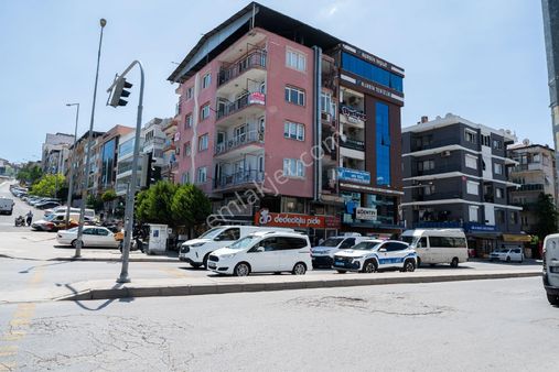 Merkezi Konumda, Üç Cepheli Ferah 3+1 Daire