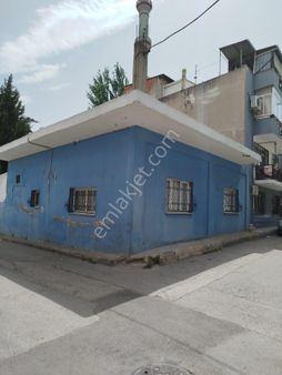 Buca İnönü İki Kat İmarlı Arsa 192 Metrekare Köşe Tek Kat Ev Var