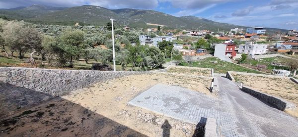 Kemalpaşa Sütçüler’de Satılık Arsa