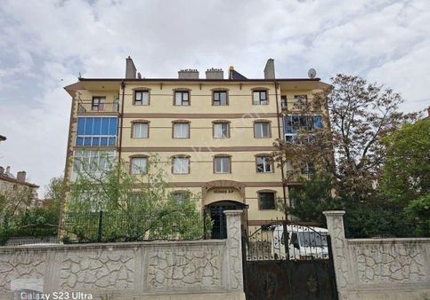 Konya İstiklal Konutları Satılık 2+1 Bakımlı Daire