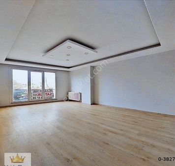 Cadde Üzeri Kat Mülkiyetli Satılık 2+1 Arakat Daire