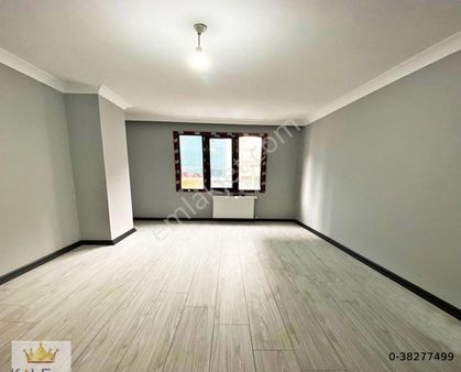 Meydan Ardıclıya Komşu Oturuma Hazır Sıfır 2+1 Arakat Daireler