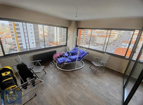 Ovacıkta 7/24 Güvenlikli Kış Bahçeli 3.5+1 Satılık Site Dairesi