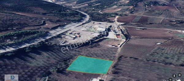 İstanbul Yoluna Yakın Dürdanede Yola Cepheli 3 Dönüm Satılık Kıymetli Arazi.